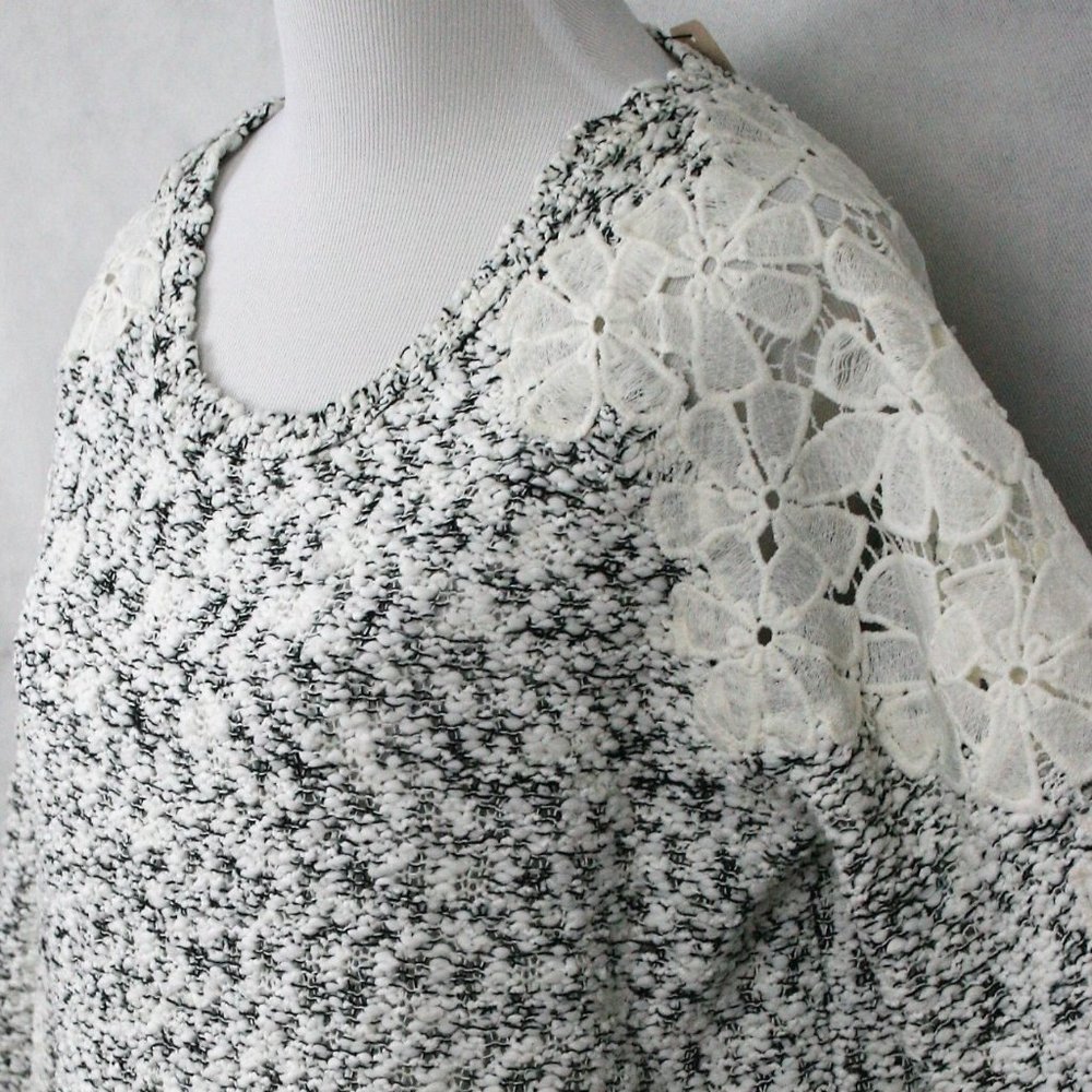 Lush Bobbles & Lace Mottled Black & White Polyester Blend Sweater SZ L NWT